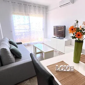  Apartamento Babu Bcn - Welcoming, Peaceful, 20 Min Airport Drive, Easy Street Parking, 70m2